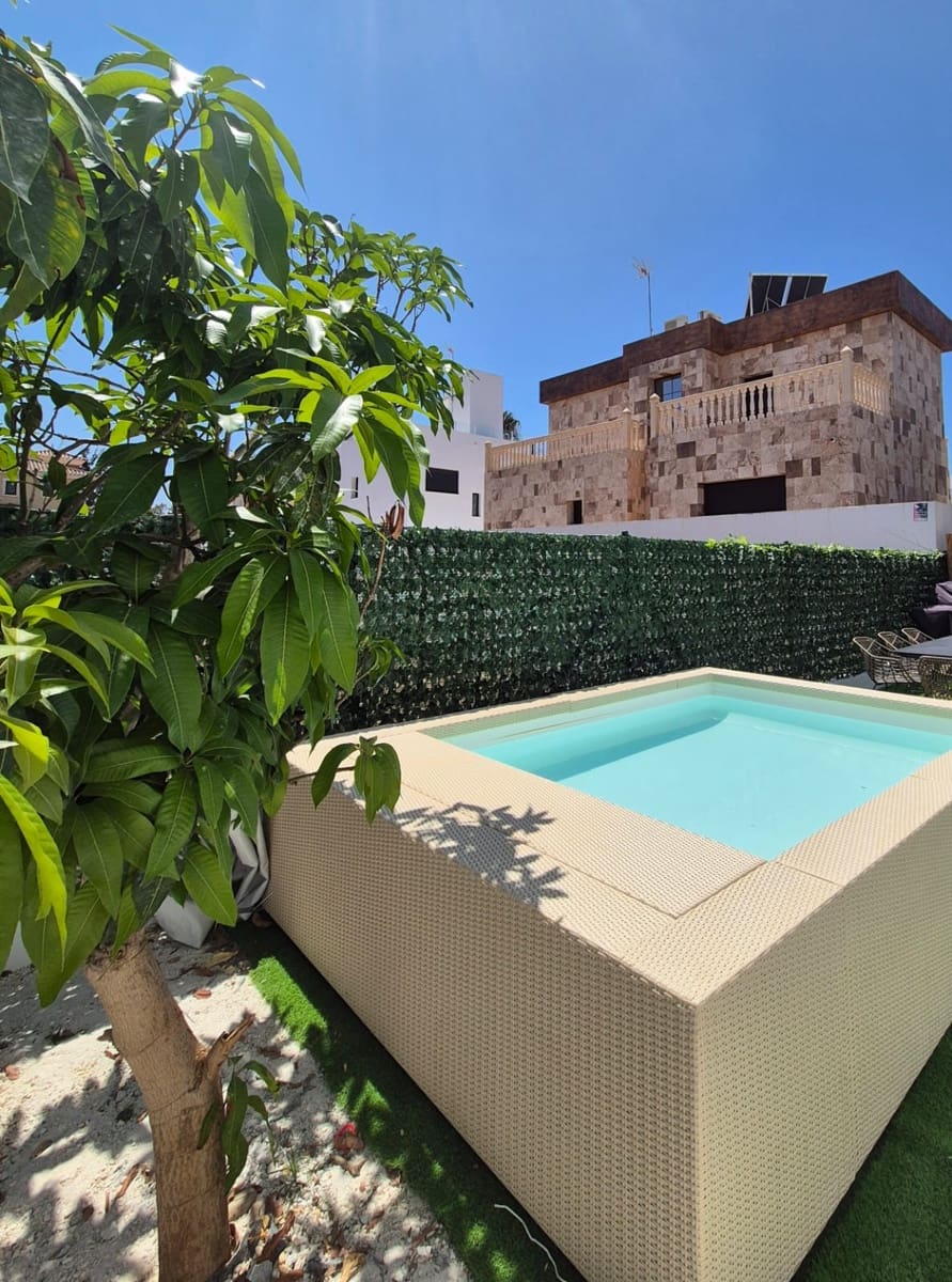 Chalet de 5 habitaciones en La Cala de Mijas en venta con piscina garaje - 1.590.000 € (Ref: 8992497)