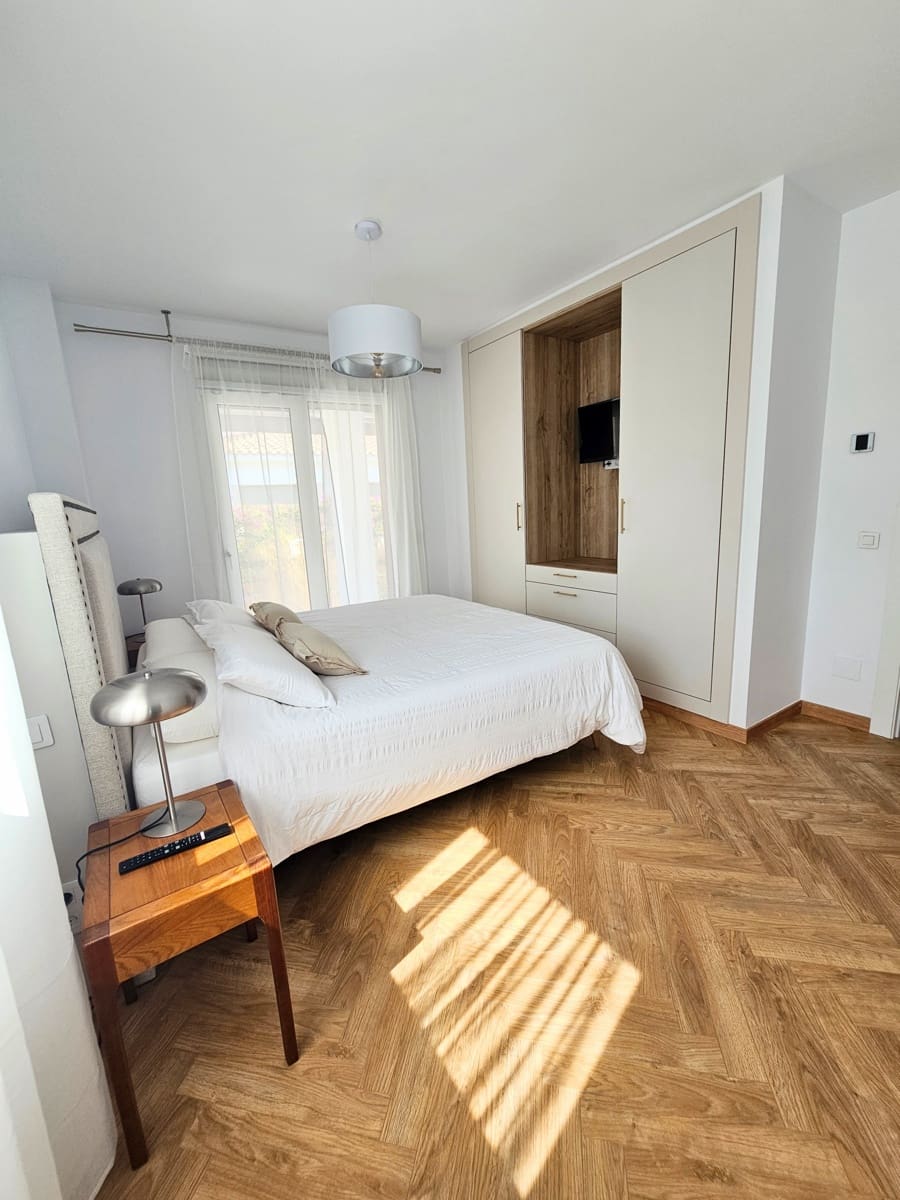 Chalet de 5 habitaciones en La Cala de Mijas en venta con piscina garaje - 1.590.000 € (Ref: 8992497)