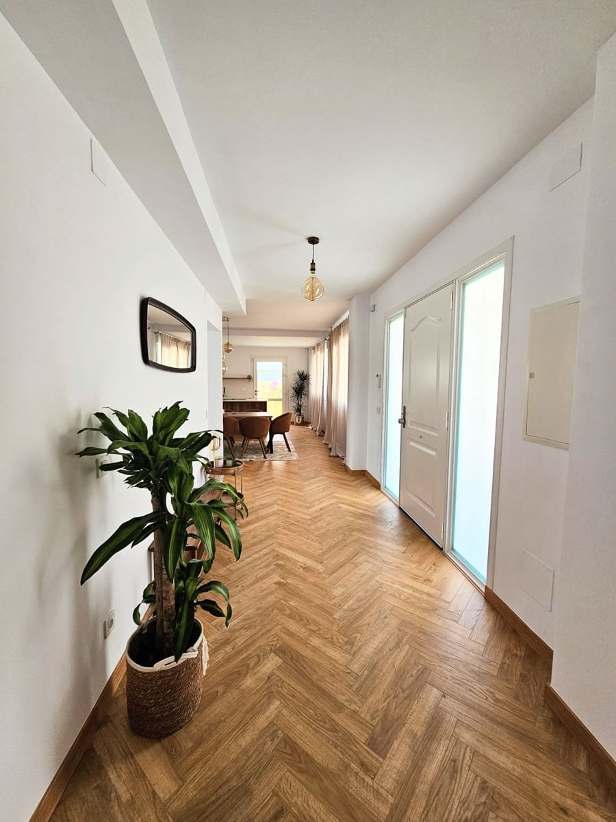 Chalet de 5 habitaciones en La Cala de Mijas en venta con piscina garaje - 1.590.000 € (Ref: 8992497)