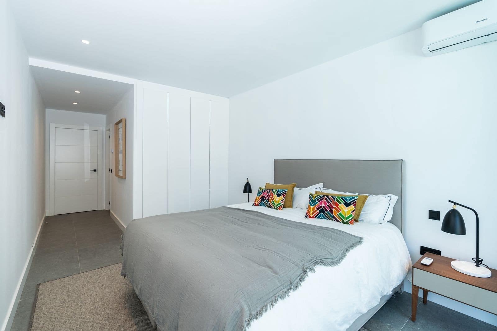 4 bedroom Villa for sale in Mijas Costa with pool garage - € 1,150,000 (Ref: 9001110)