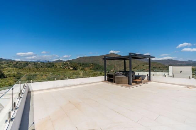 4 slaapkamer Villa te koop in Mijas Costa, Mijas met zwembad garage - € 1.150.000 (Ref: 9001110)