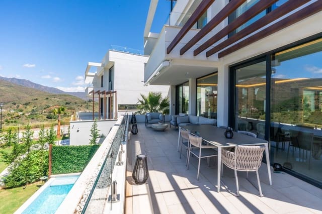 4 slaapkamer Villa te koop in Mijas Costa, Mijas met zwembad garage - € 1.150.000 (Ref: 9001110)