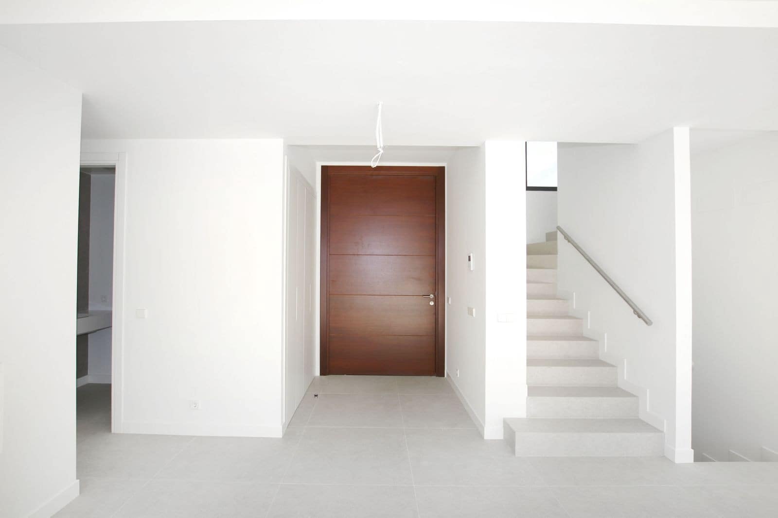 4 bedroom Villa for sale in Marbella with pool garage - € 2,300,000 (Ref: 9001113)