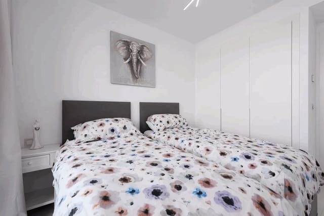 3 bedroom Penthouse for sale in Atalaya-Isdabe, Estepona with pool garage - € 1,250,000 (Ref: 9001115)