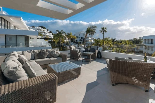 3 slaapkamer Penthouse te koop in Atalaya-Isdabe, Estepona met zwembad garage - € 1.195.000 (Ref: 9001115)