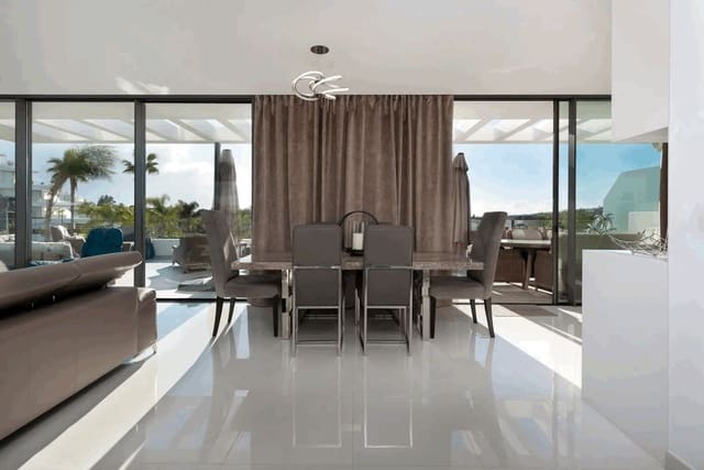 3 slaapkamer Penthouse te koop in Atalaya-Isdabe, Estepona met zwembad garage - € 1.195.000 (Ref: 9001115)