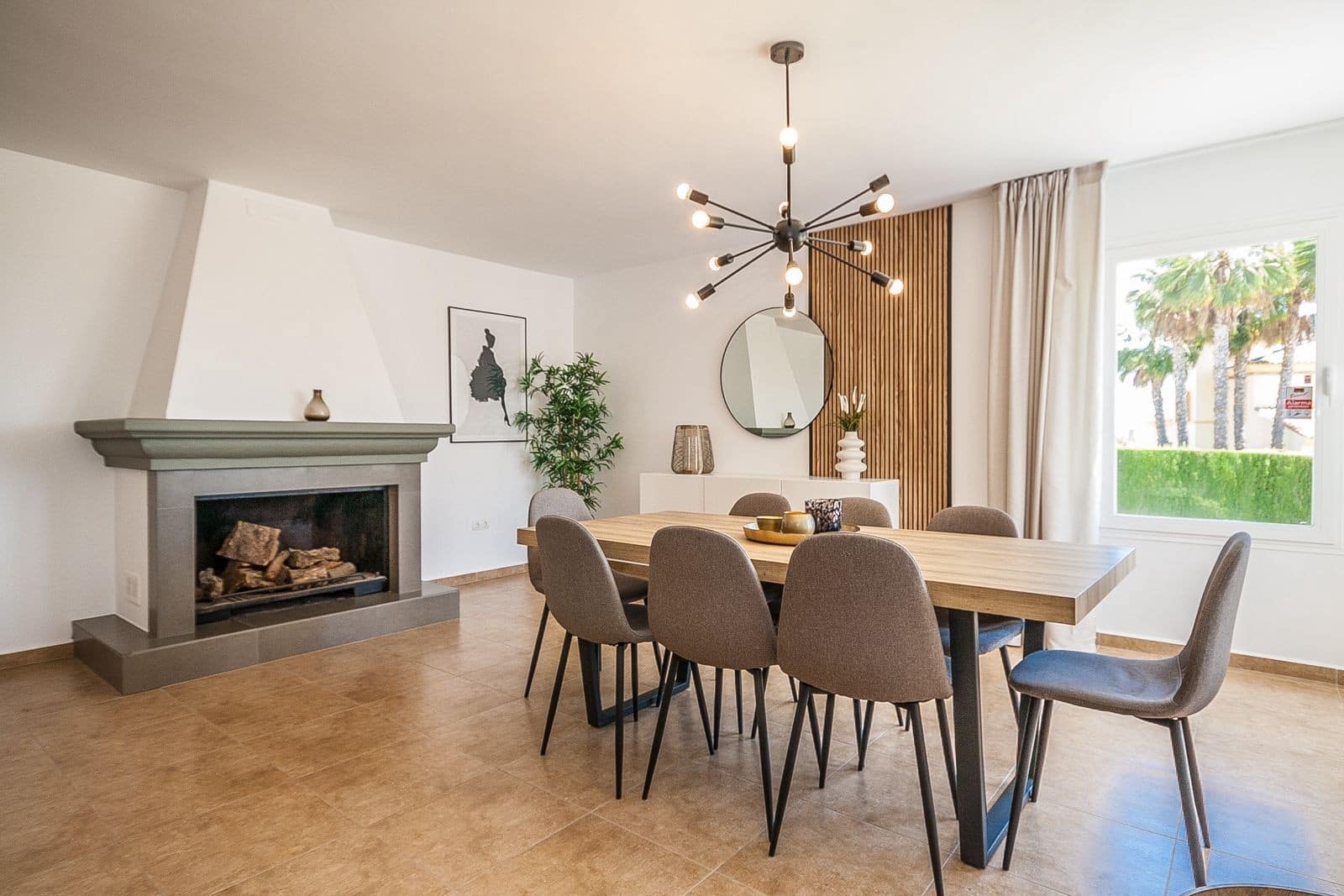 Chalet de 6 habitaciones en Estepona en venta con piscina - 1.995.000 € (Ref: 9001118)