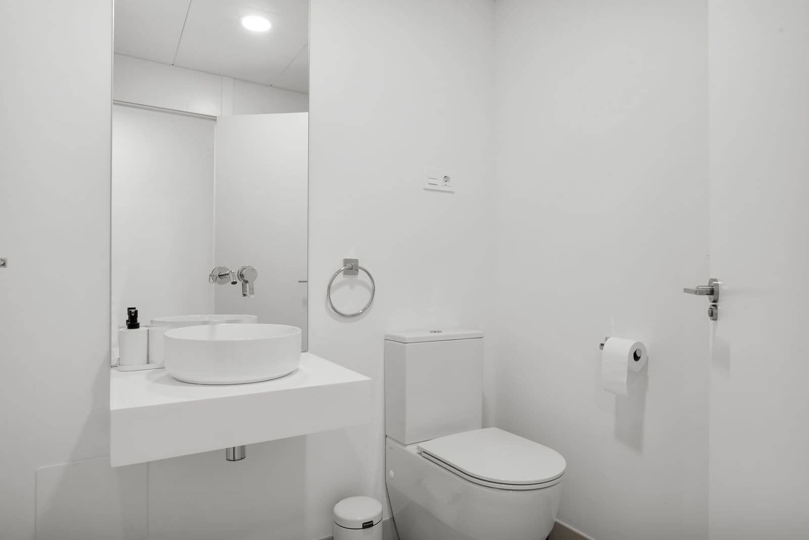 2 bedroom Apartment for sale in La Cala de Mijas with pool garage - € 675,000 (Ref: 9003117)