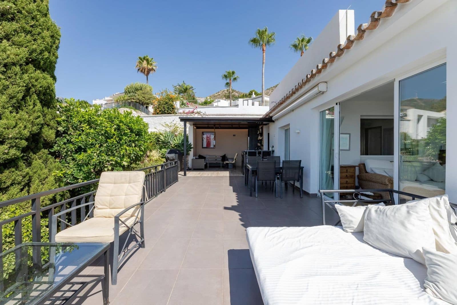 4 makuuhuone Huvila myytävänä paikassa Benalmadena mukana uima-altaan 
autotalli - 1 295 000 € (Ref: 9003118)