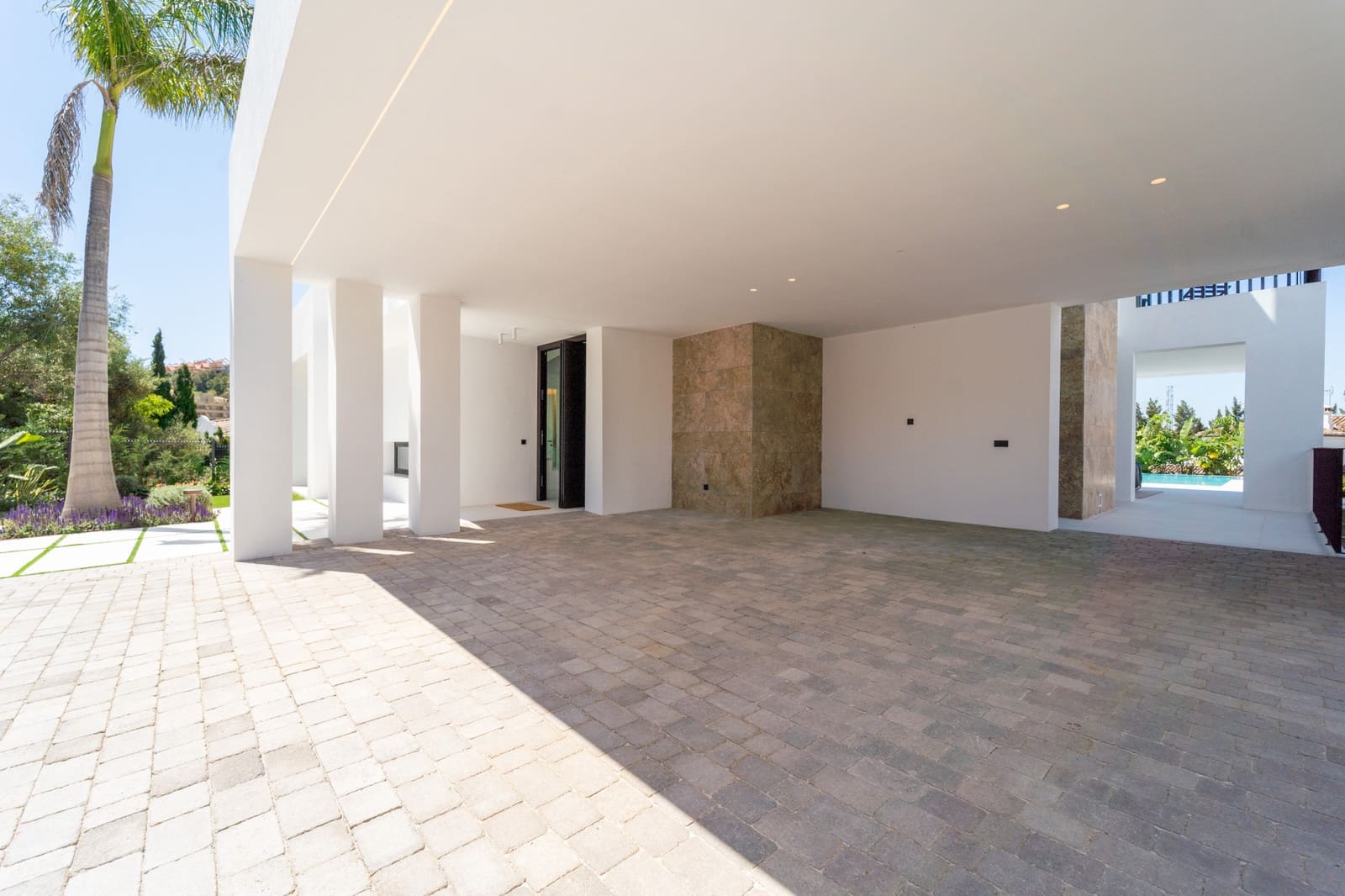 Chalet de 5 habitaciones en Nueva Andalucia en venta con piscina garaje - 4.500.000 € (Ref: 9005015)