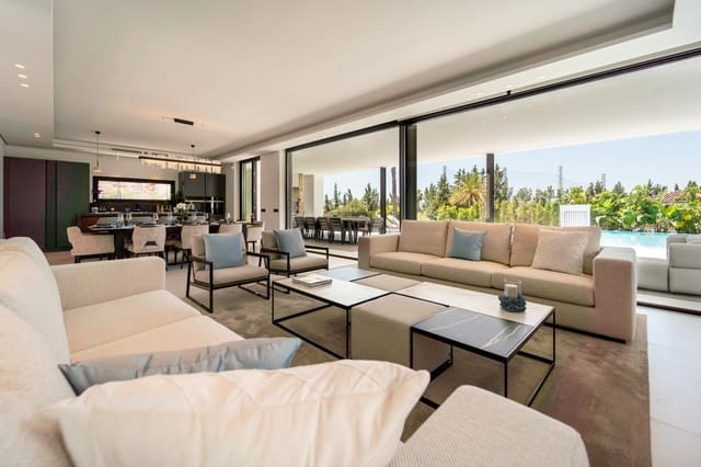 5 makuuhuone Huvila myytävänä paikassa Nueva Andalucia, Marbella mukana uima-altaan 
autotalli - 4 500 000 € (Ref: 9005015)