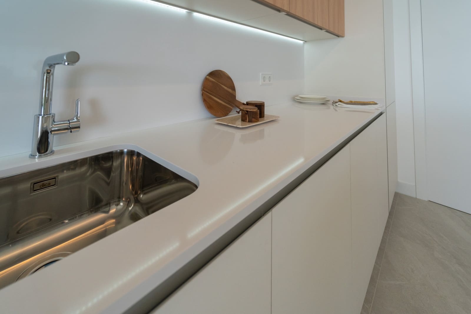 3 bedroom Apartment for sale in Marbella with pool garage - € 1,595,000 (Ref: 9042400)