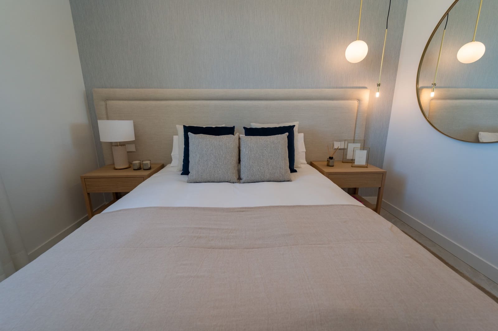 3 bedroom Apartment for sale in Marbella with pool garage - € 1,595,000 (Ref: 9042400)