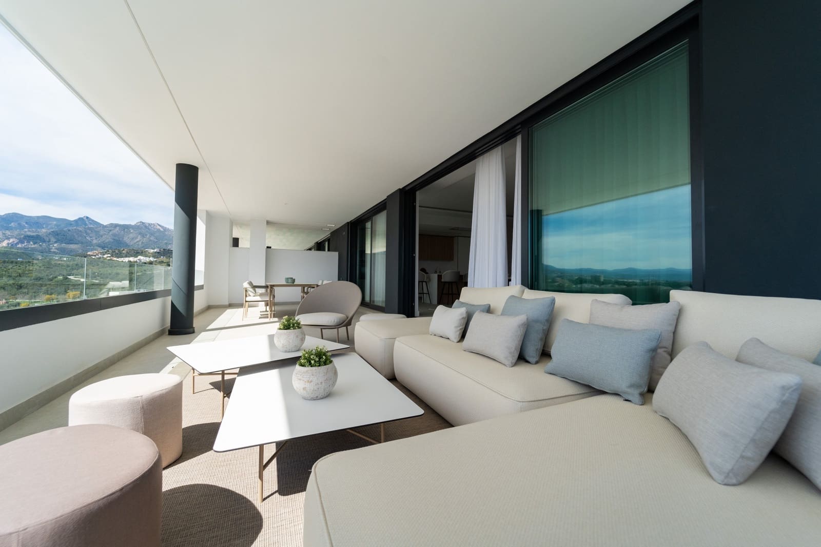 3 chambre Appartement à vendre à Marbella avec piscine garage - 1 595 000 € (Ref: 9042400)