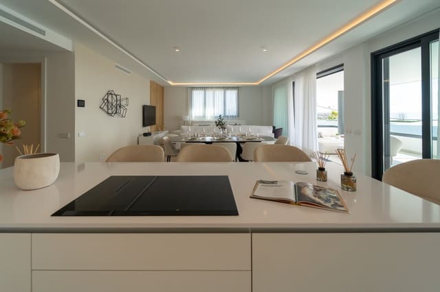 3 Zimmer Apartment zu verkaufen in Marbella mit Pool Garage - 1.595.000 € (Ref: 9042400)