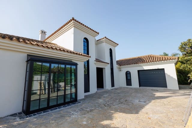 3 sovrum Villa till salu i Sotogrande, San Roque med pool garage - 2 580 000 € (Ref: 9085384)