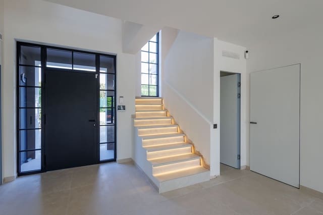 3 sovrum Villa till salu i Sotogrande, San Roque med pool garage - 2 580 000 € (Ref: 9085384)