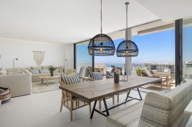 3 sovrum Lägenhet till salu i Carvajal, Fuengirola med pool garage - 800 000 € (Ref: 9089884)