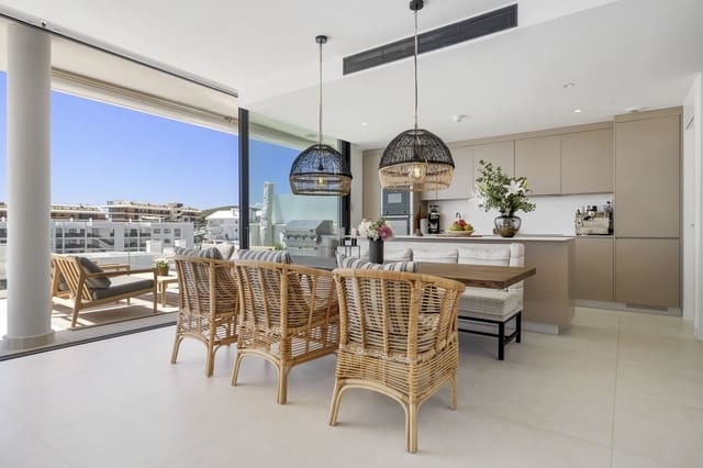 3 sovrum Lägenhet till salu i Carvajal, Fuengirola med pool garage - 800 000 € (Ref: 9089884)