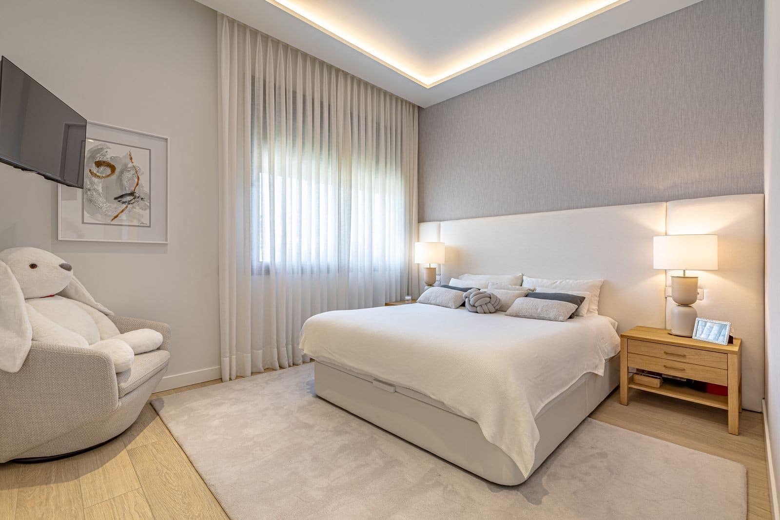 5 bedroom Villa for sale in Marbella with pool garage - € 1,995,000 (Ref: 9099208)