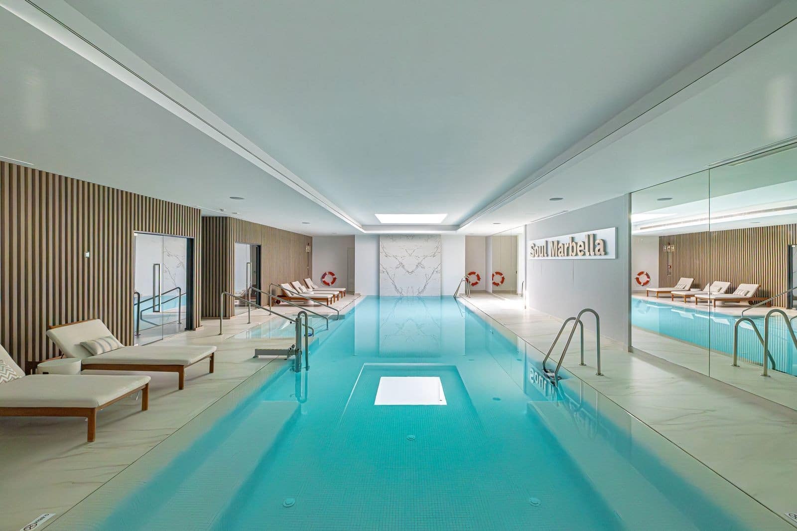 5 bedroom Villa for sale in Marbella with pool garage - € 1,995,000 (Ref: 9099208)