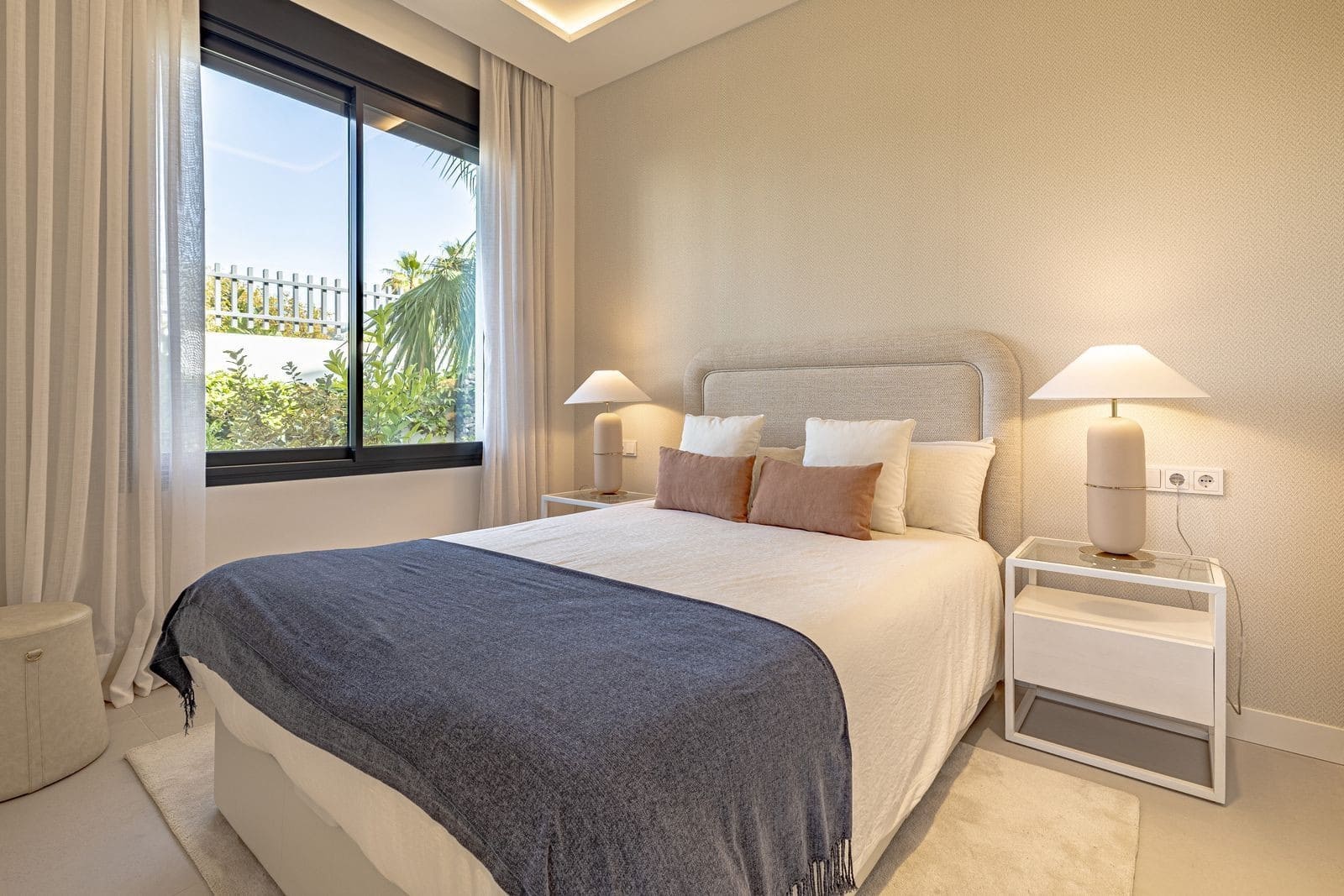 5 bedroom Villa for sale in Marbella with pool garage - € 1,995,000 (Ref: 9099208)