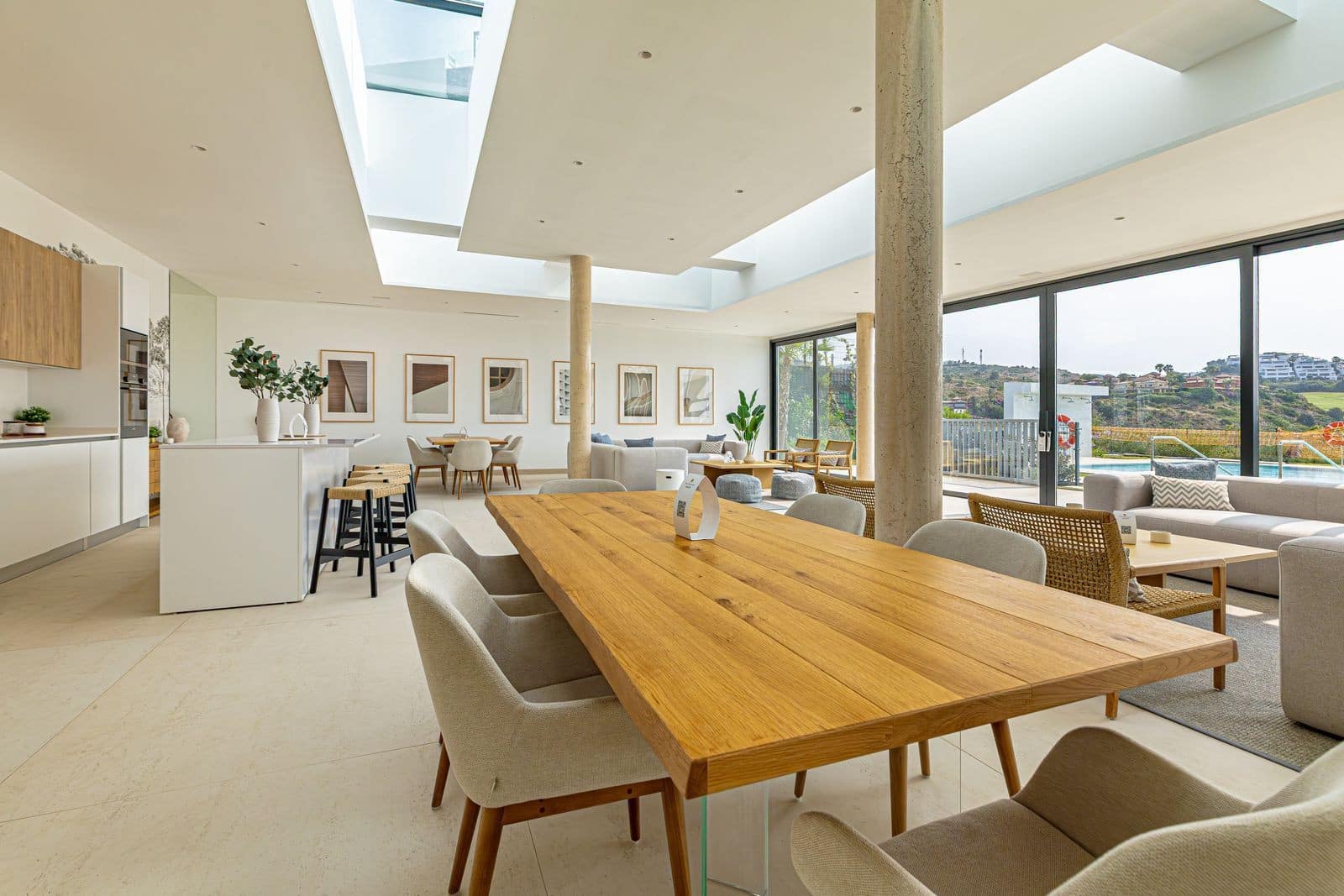 5 bedroom Villa for sale in Marbella with pool garage - € 1,995,000 (Ref: 9099208)