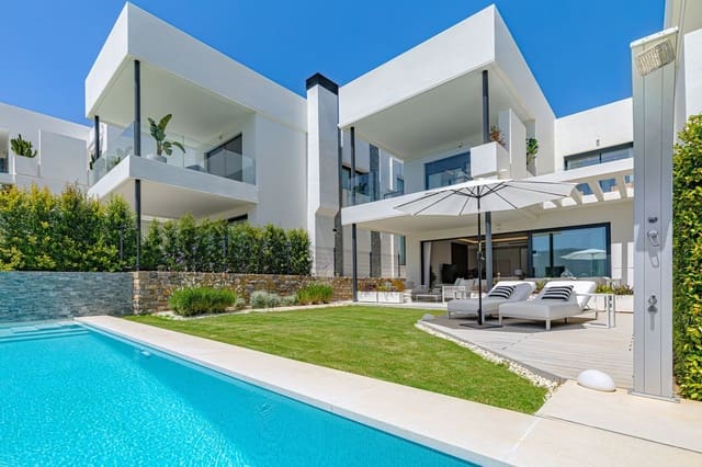 5 sovrum Villa till salu i Marbella med pool garage - 1 995 000 € (Ref: 9099208)