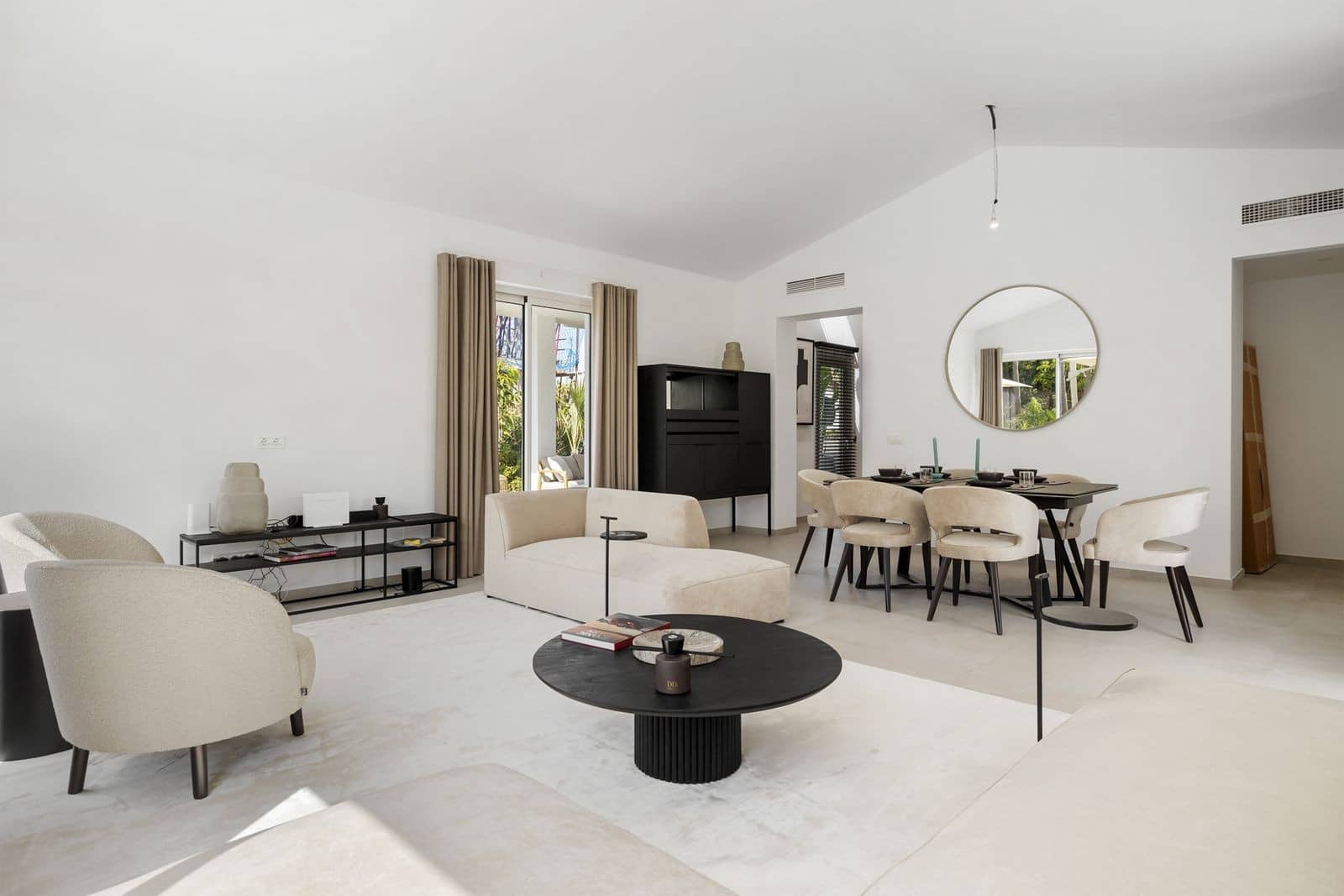 4 bedroom Villa for sale in Casares with pool garage - € 1,750,000 (Ref: 9100821)