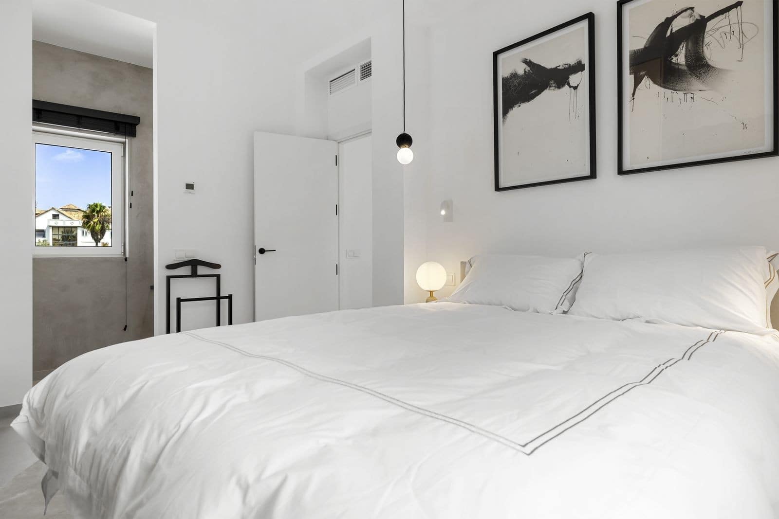 4 bedroom Villa for sale in Casares with pool garage - € 1,750,000 (Ref: 9100821)