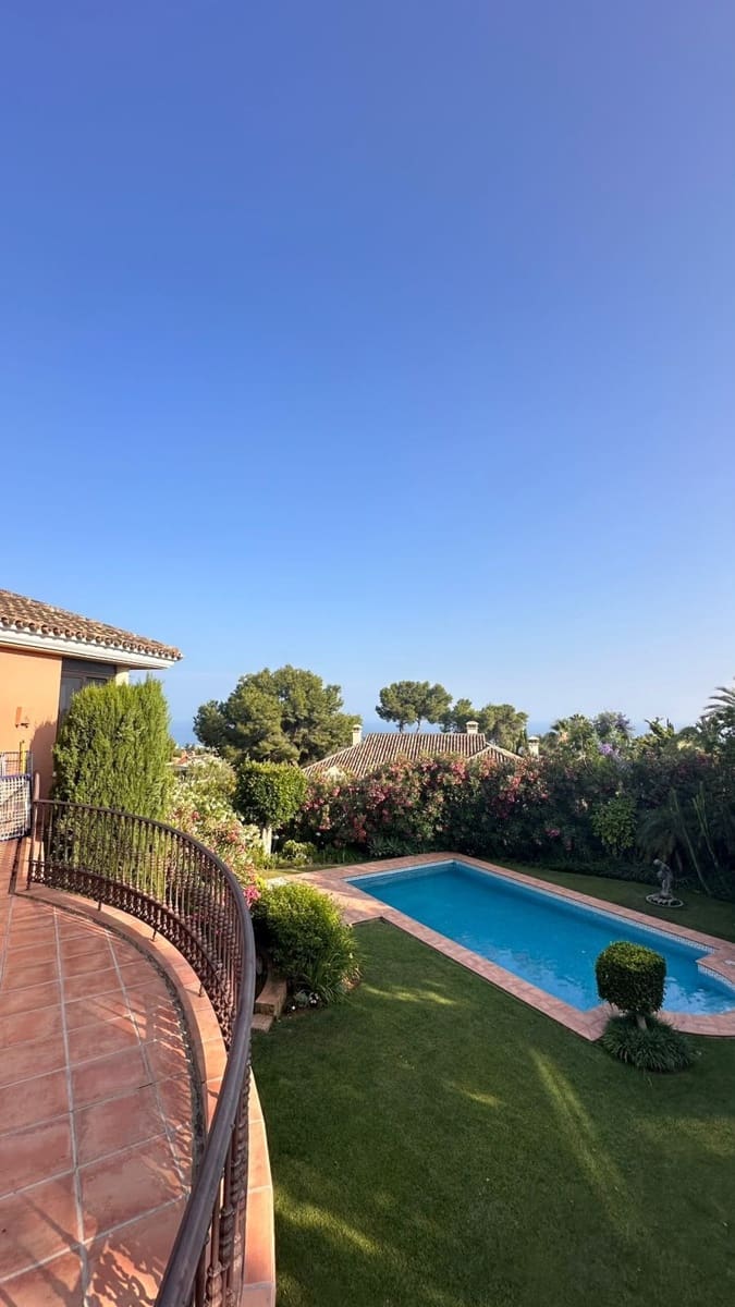 6 Zimmer Villa zu verkaufen in Marbella mit Pool Garage - 4.900.000 € (Ref: 9100822)