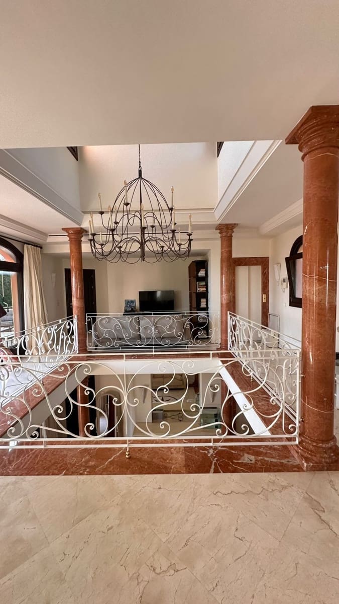 6 Zimmer Villa zu verkaufen in Marbella mit Pool Garage - 4.900.000 € (Ref: 9100822)