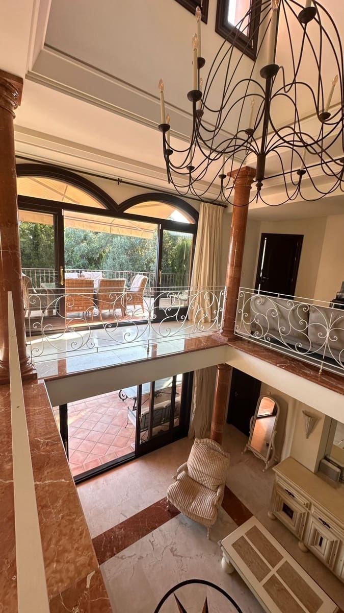 6 Zimmer Villa zu verkaufen in Marbella mit Pool Garage - 4.900.000 € (Ref: 9100822)