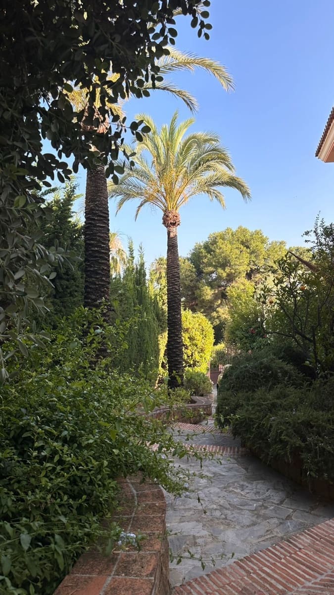 6 Zimmer Villa zu verkaufen in Marbella mit Pool Garage - 4.900.000 € (Ref: 9100822)