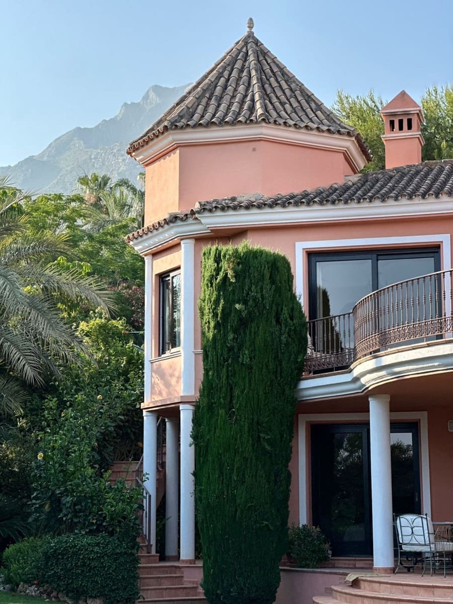 6 Zimmer Villa zu verkaufen in Marbella mit Pool Garage - 4.900.000 € (Ref: 9100822)