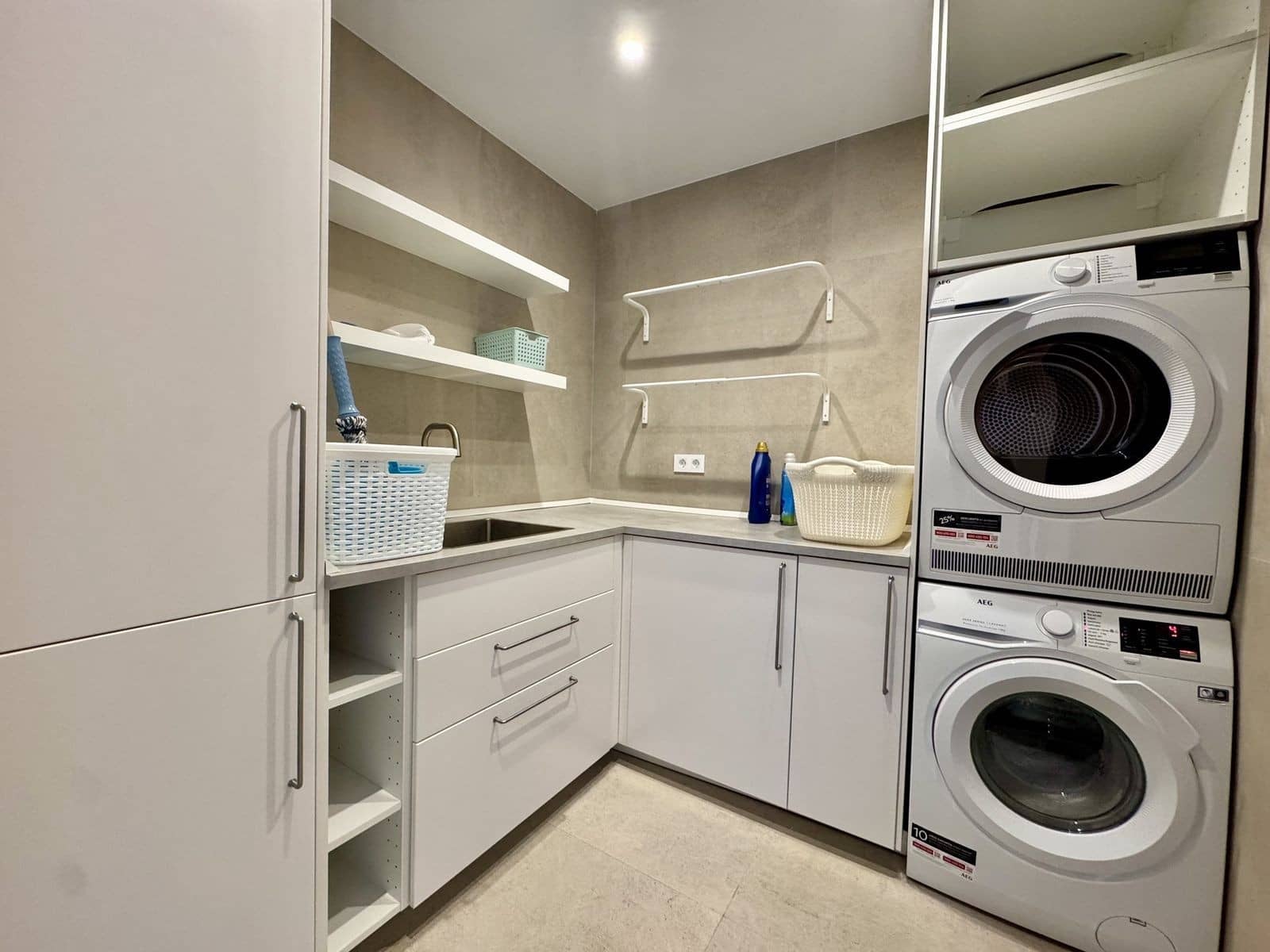 6 sypialnia Willa na sprzedaż w Cancelada z basenem garażem - 2 980 000 € (Ref: 9100823)