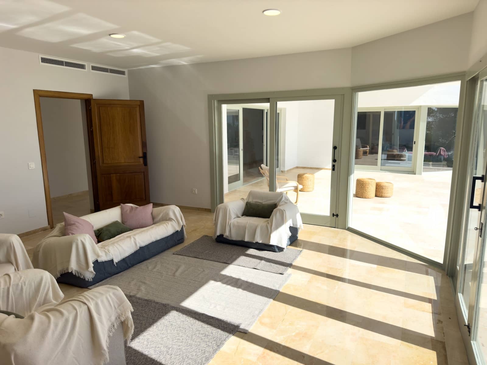 3 bedroom Villa for sale in Mijas with pool garage - € 1,575,000 (Ref: 9129819)