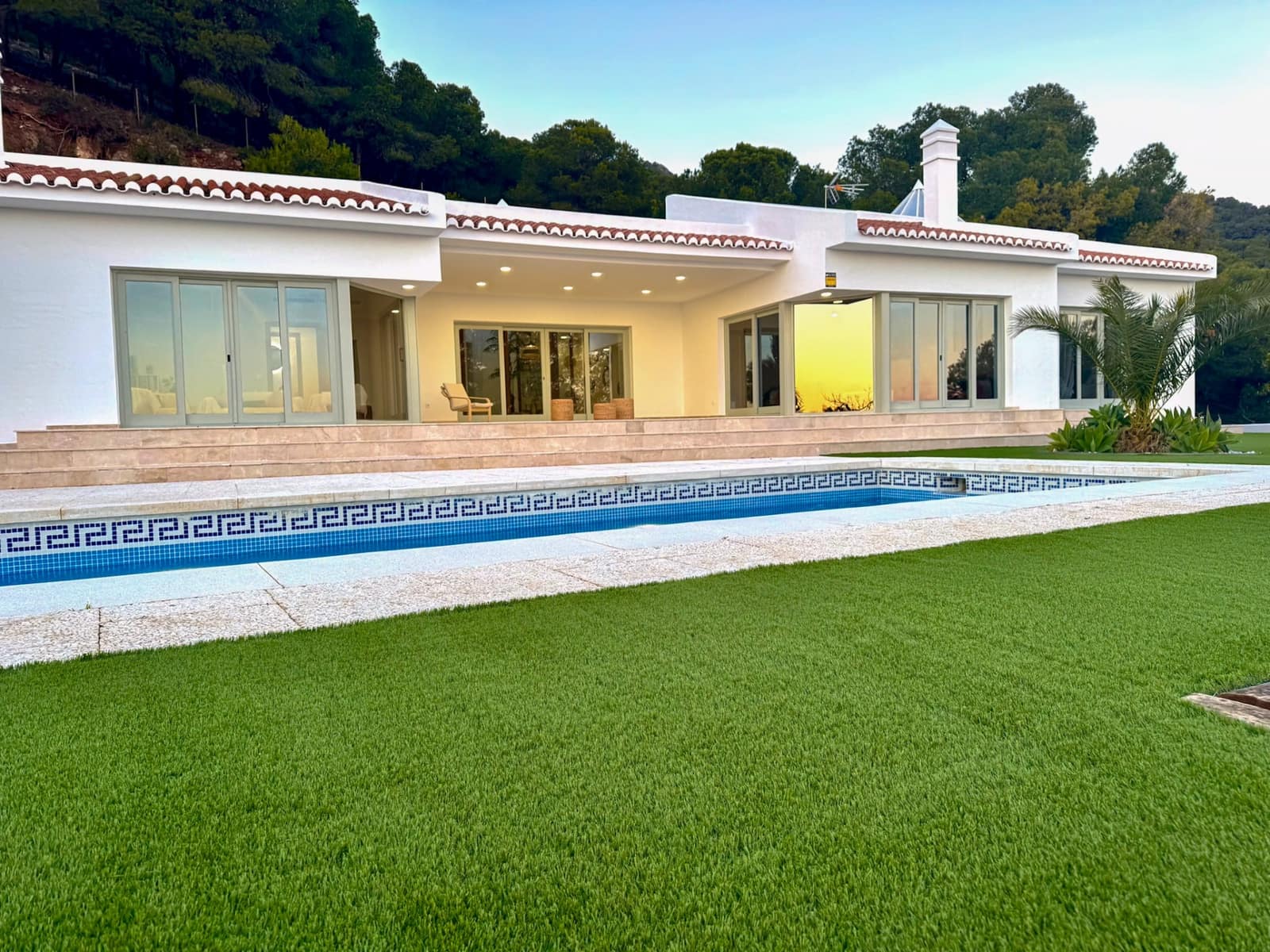 3 bedroom Villa for sale in Mijas with pool garage - € 1,575,000 (Ref: 9129819)