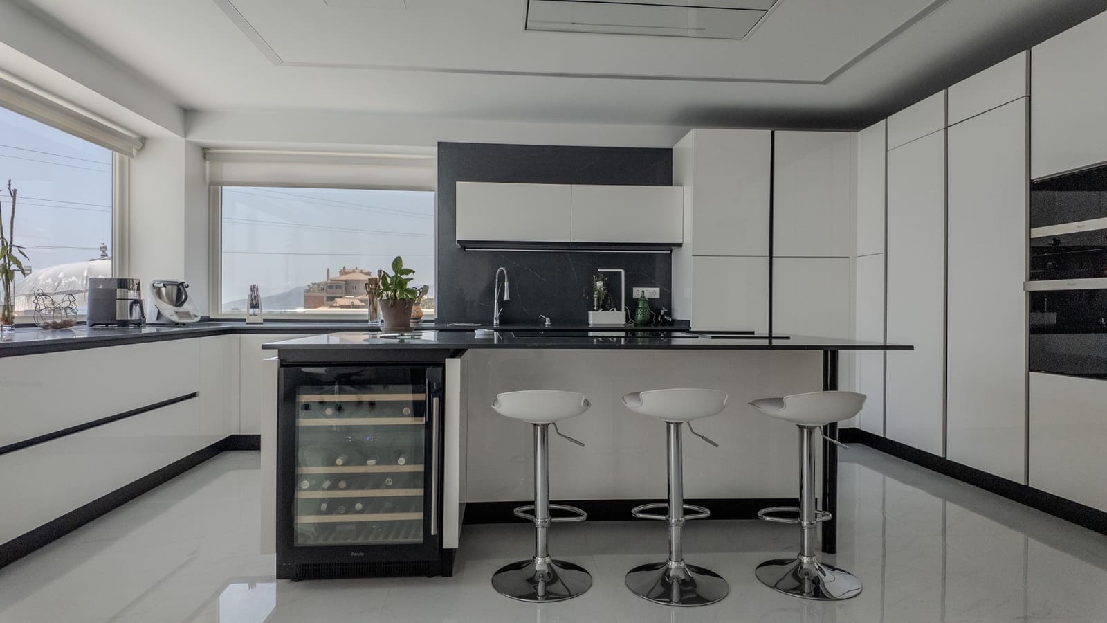 4 sypialnia Willa na sprzedaż w Miasto Malaga z basenem garażem - 1 750 000 € (Ref: 9134550)