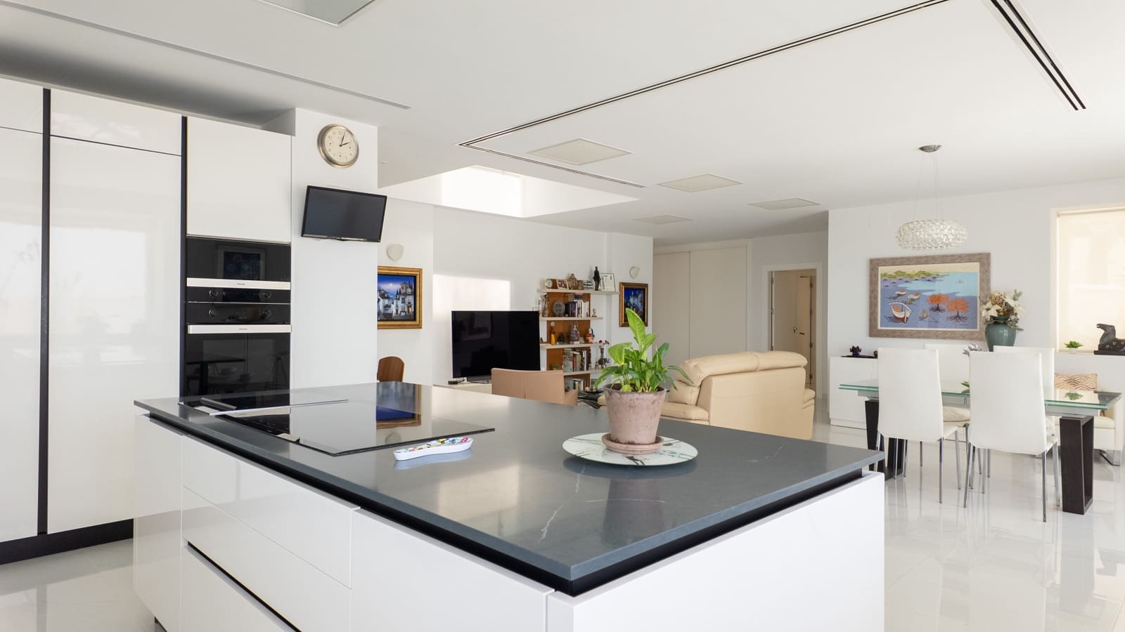 4 sypialnia Willa na sprzedaż w Miasto Malaga z basenem garażem - 1 750 000 € (Ref: 9134550)