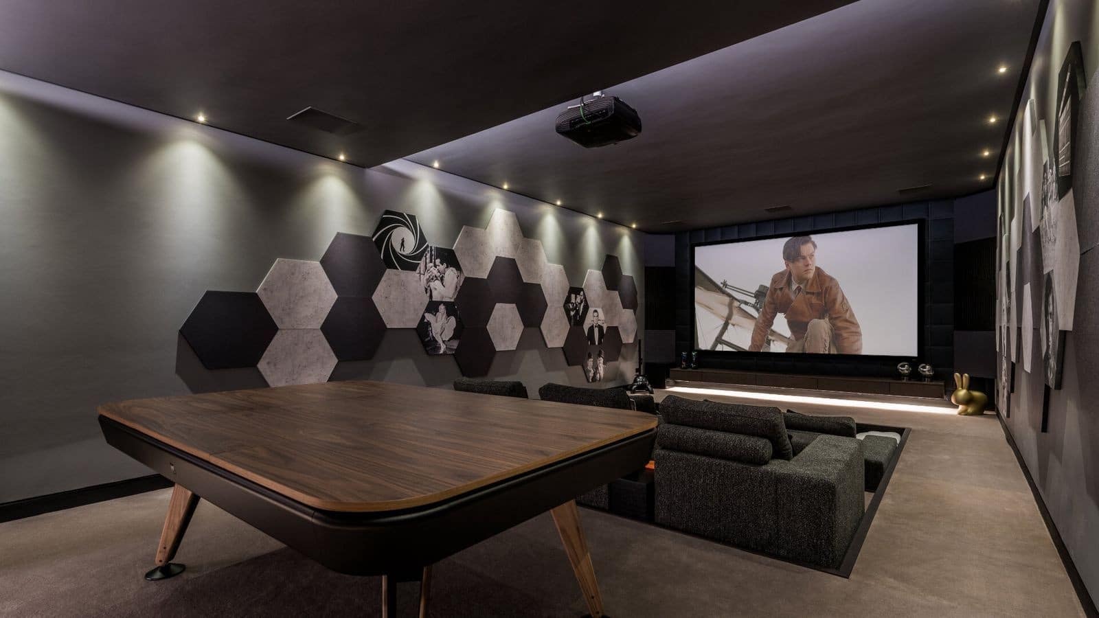 5 bedroom Villa for sale in Benahavis with pool garage - € 6,250,000 (Ref: 9137235)