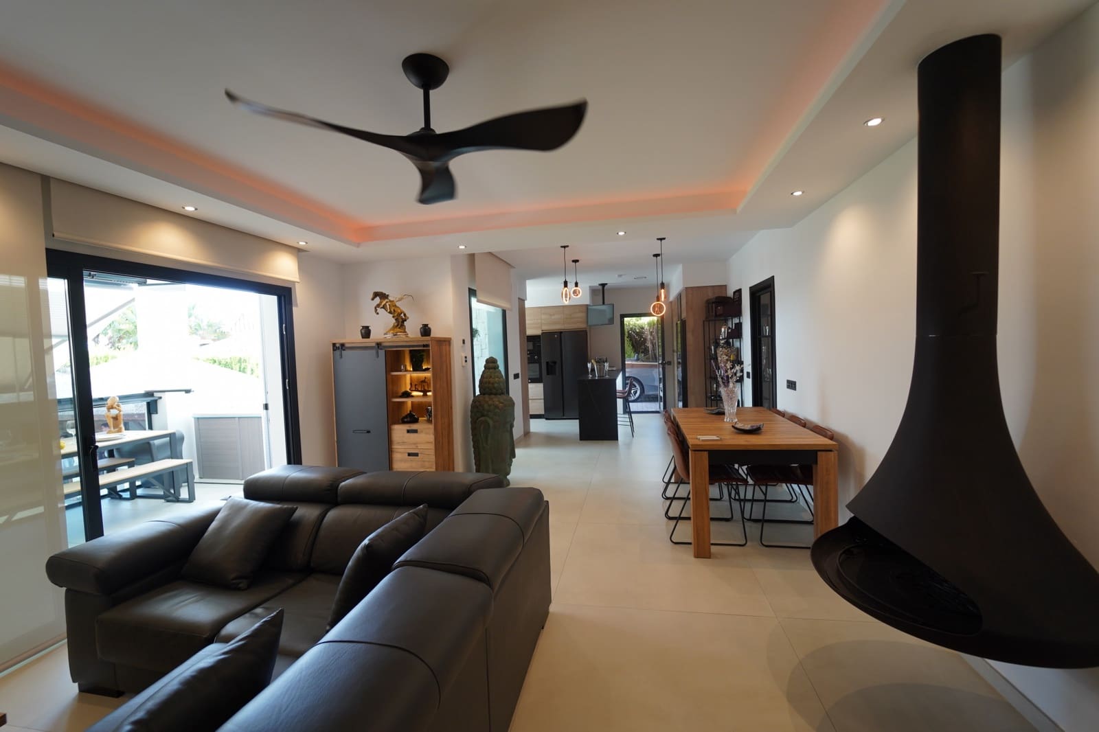 3 bedroom Villa for sale in Mijas Costa with pool garage - € 1,485,000 (Ref: 9141673)