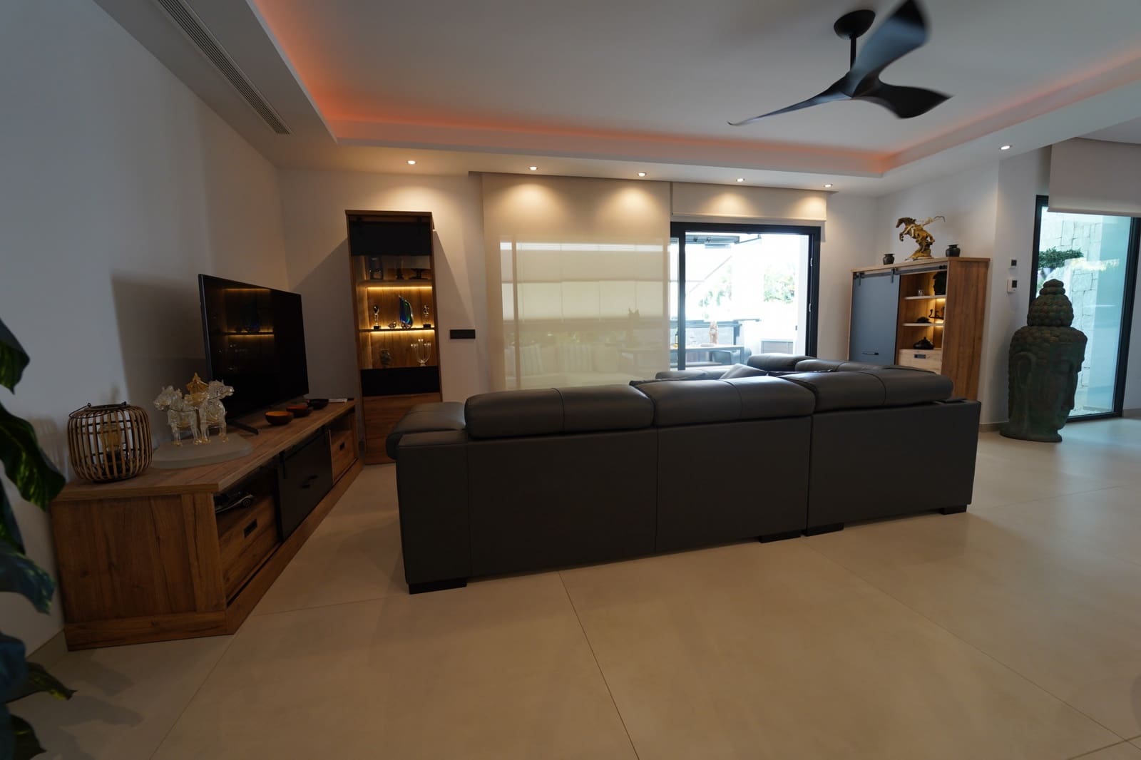 3 bedroom Villa for sale in Mijas Costa with pool garage - € 1,485,000 (Ref: 9141673)