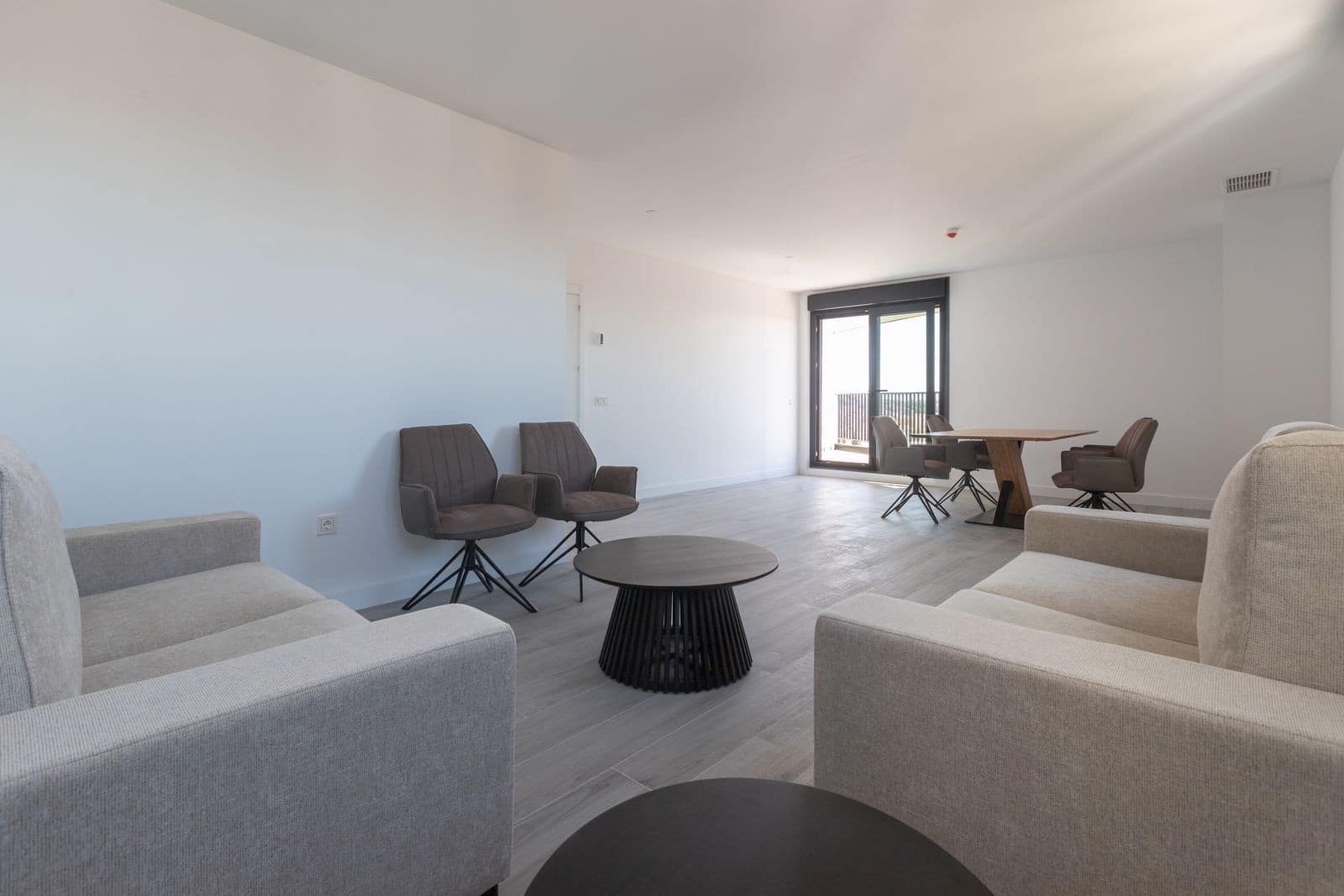 2 soveværelse Lejlighed til salg i Malaga by med swimmingpool - € 795.000 (Ref: 9145615)