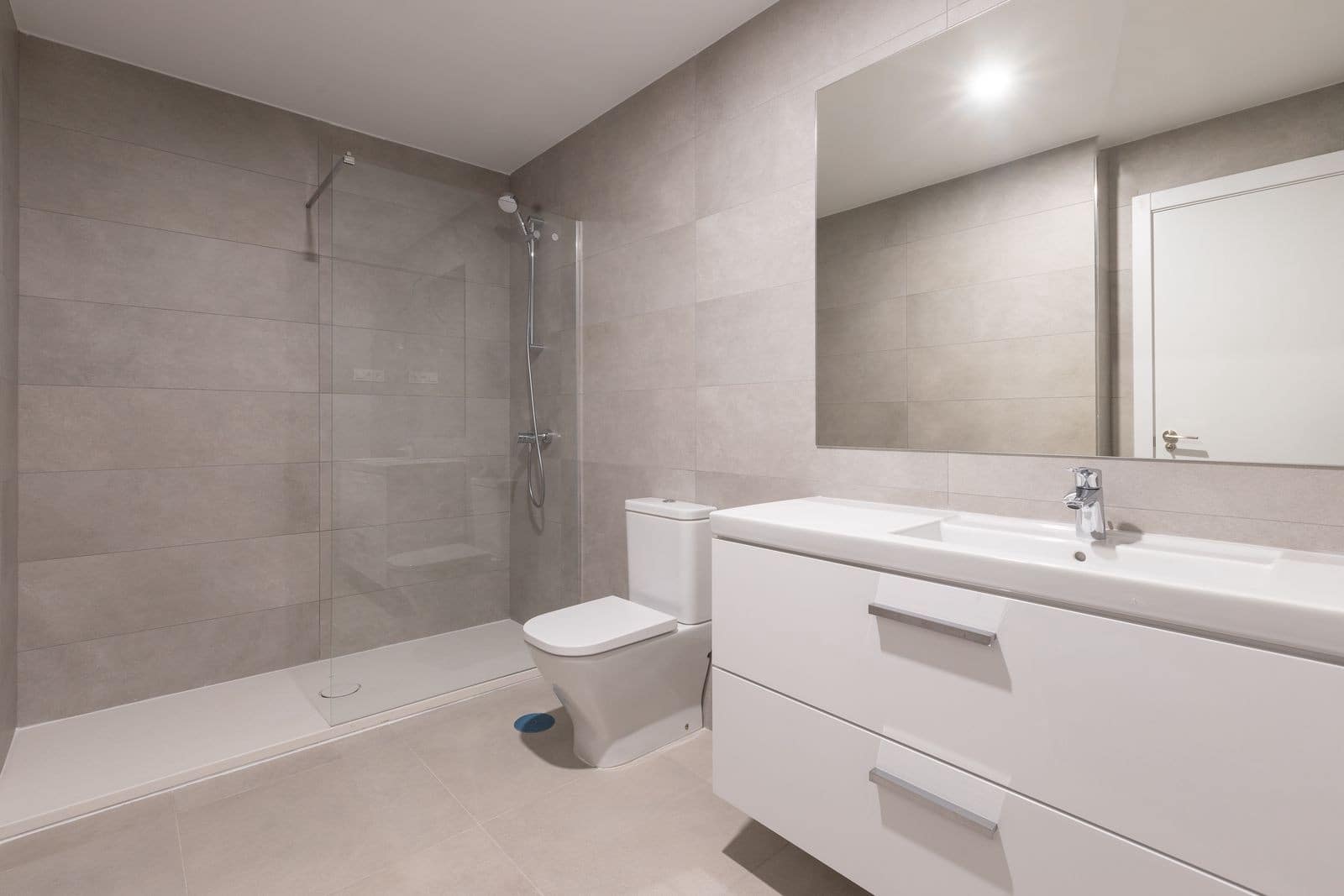 2 soveværelse Lejlighed til salg i Malaga by med swimmingpool - € 795.000 (Ref: 9145615)
