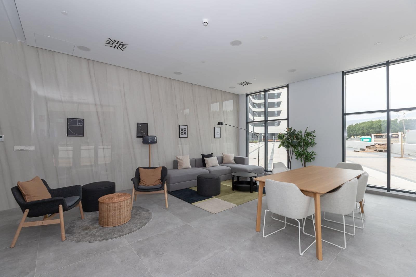2 soveværelse Lejlighed til salg i Malaga by med swimmingpool - € 795.000 (Ref: 9145615)