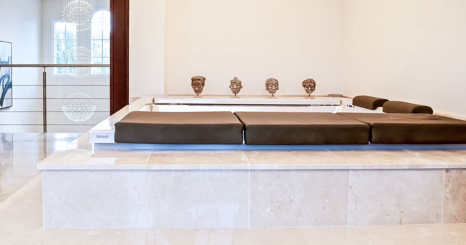 4 bedroom Villa for sale in Mijas Costa with pool garage - € 1,600,000 (Ref: 9145616)