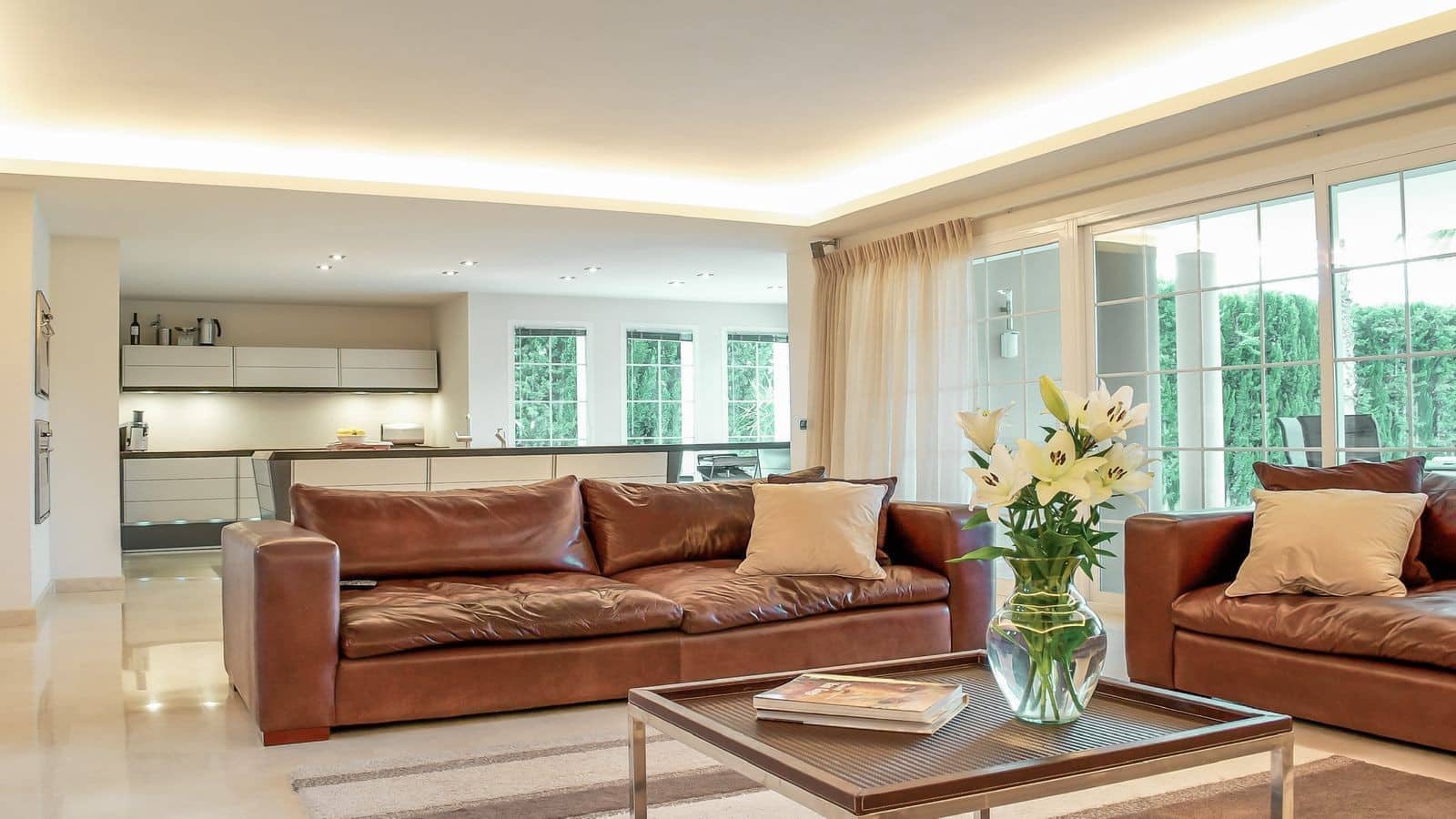 4 bedroom Villa for sale in Mijas Costa with pool garage - € 1,600,000 (Ref: 9145616)