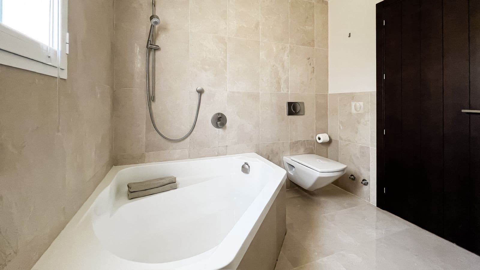 4 bedroom Villa for sale in Mijas Costa with pool garage - € 1,600,000 (Ref: 9145616)