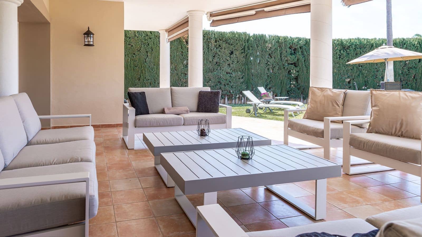 4 bedroom Villa for sale in Mijas Costa with pool garage - € 1,600,000 (Ref: 9145616)